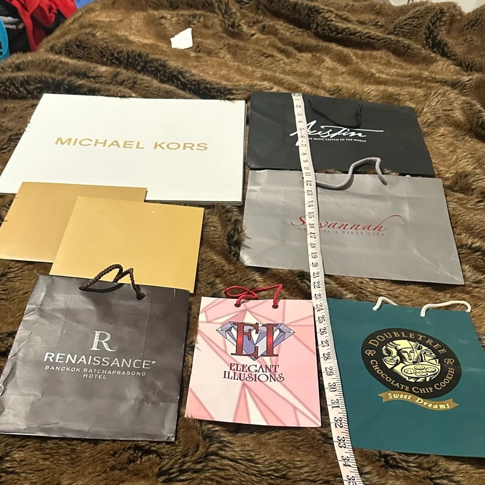 Assorted Designer 5 Gift Bags & 2 Gift Boxes